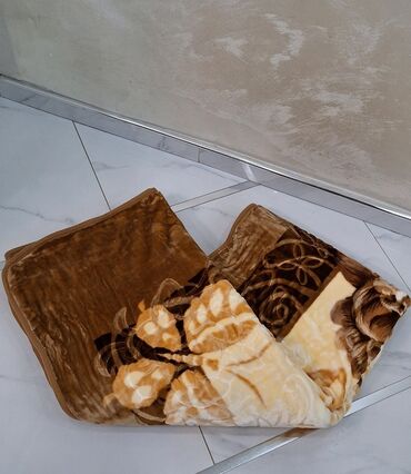 Ćebad i pokrivači: Ćebe 220x160 — 11