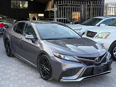 Toyota Camry: 2020 г., 0.5 л, Автомат, Бензин
