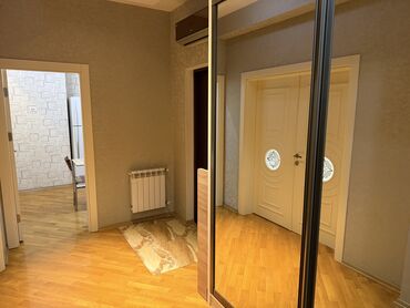 Uzunmüddətli kirayə mənzillər: Varovski qəsəbəsində,Rövşən Hüseynov 32a küçəsində,Daxili Qoşunların — 11