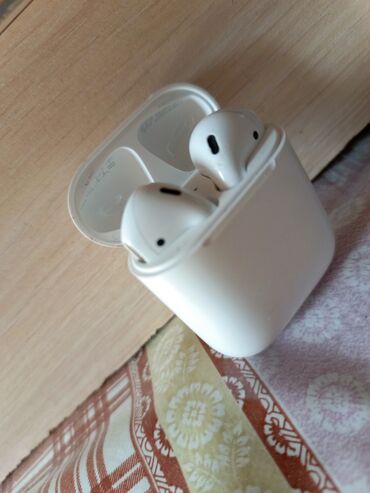 наушники эпл бишкек: Продам ОРИГИНАЛЬНЫЕ Airpods 2/Аирподс 2. Состояние хорошее. В