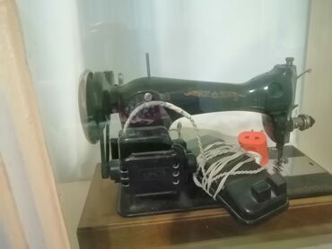 Бытовая техника: Швейная машина Электромеханическая