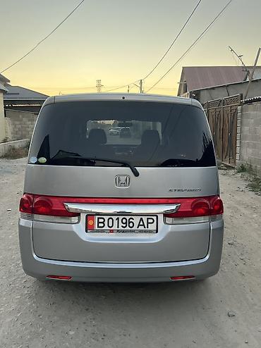 вукупка машина: Honda Stepwgn: 2005 г., 2 л, Автомат, Бензин, Минивэн — 4