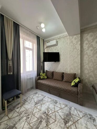 золотые пески: 1 комната, 35 м², Элитка, 4 этаж, Евроремонт