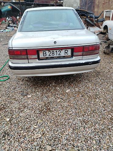 Oldsmobile: Mazda 626: 1988 г., Механика, Бензин, Седан — 3