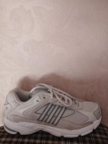 Women's Sneakers and athletic shoes: Кроссовки, 37, Adidas, Новый, цвет - Серый, Бесплатная доставка — 2