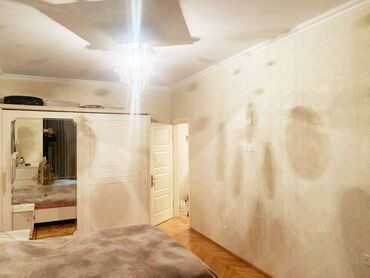 Köhnə tikili: Bakı, 4-cü mikrorayon, 4 otaqlı, Köhnə tikili, m. Memar Əcəmi, 110 kv. m -da lalafo.az — 4 Köhnə tikili: Bakı, 4-cü mikrorayon, 4 otaqlı, Köhnə tikili, m. Memar Əcəmi, 110 kv. m — 4