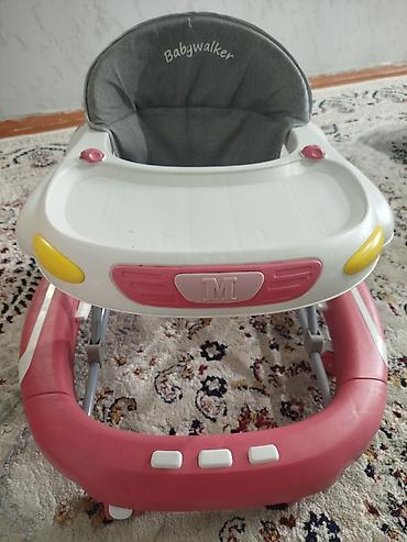 Детские ходунки: Детские ходунки Babywalker в нежной розово-белой расцветке. Подходят — 1