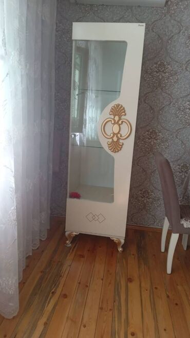 Satılır təcili 50 azn evdə remont olunur deyə satılır
