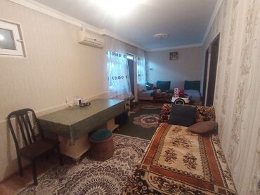 Həyət evləri və villaların satışı: Satılır: həyət evi Xırdalan şeherinde xezinə plaza çatmamış 119 — 9