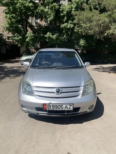 истеп машина: Toyota ist: 2003 г., 1.3 л, Автомат, Бензин, Хэтчбэк