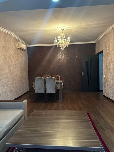 Uzunmüddətli kirayə mənzillər: Kirayə üçün tam mebellı 2 otaqlı mansard tipli mənzil. - Geniş qonaq — 17