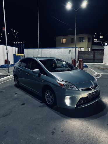 тойота гибрит: Toyota Prius: 1.8 л | 2015 г. | Седан