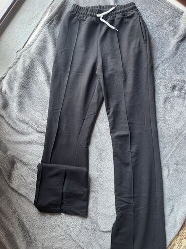 nike tech fleece donji deo: M (EU 38), Jednobojni, bоја - Crna