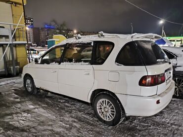 Toyota: Toyota Ipsum: 2000 г., 2 л, Автомат, Бензин, Минивэн