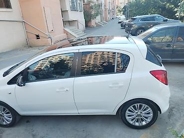 Opel: Opel Corsa hatchback – ağ rəng, 5 qapı.2013 il. Motor-1.4 — 6