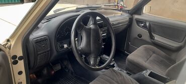 каропка на 124: ГАЗ 2410: 1985 г., 3 л, Автомат, Дизель, Седан