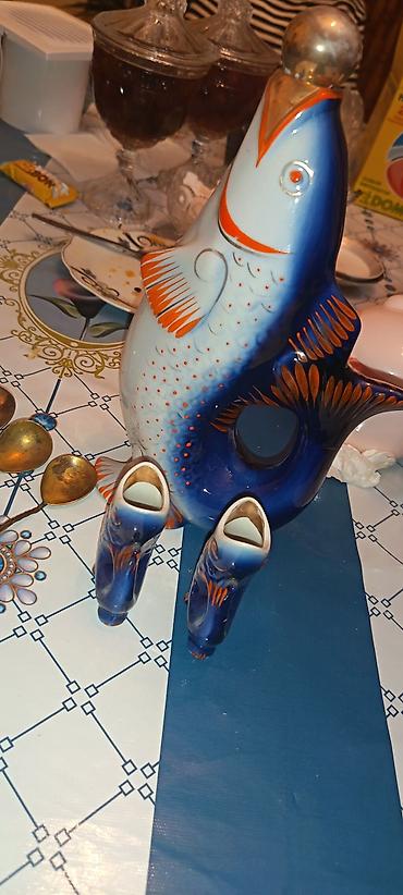 ağ baliq: Məhsul: Dekorativ kolleksiya əşyaları dəsti Tərkib: - Porcelan — 1