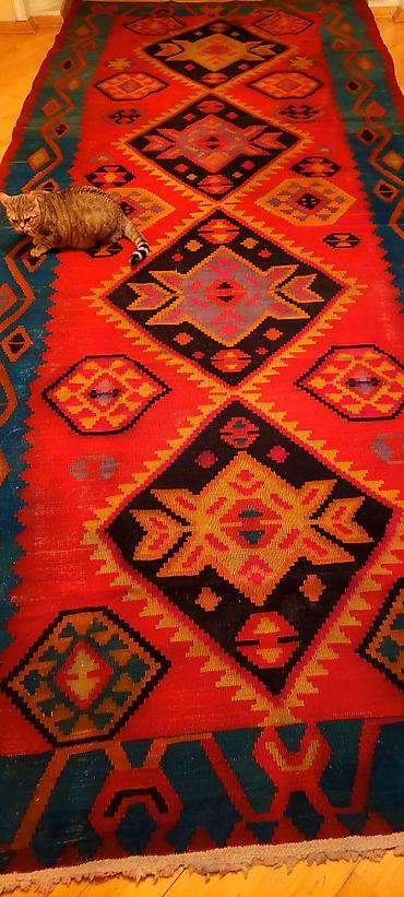 Другое: 65 yaşı olan kilim satılır.Demək olar təzədir — 1