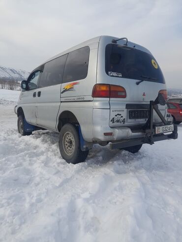 Mitsubishi: Mitsubishi Delica: 1996 г., 2.8 л, Автомат, Дизель, Внедорожник