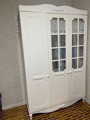 Dolablar: İşlənmiş, Açılan, 3 qapılı Düz dolab, Qarderob, paltar dolabı, Türkiyə — 3