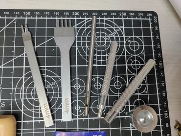 Другое: Набор по работе по коже в наборе есть пробойники разные заклепник — 5