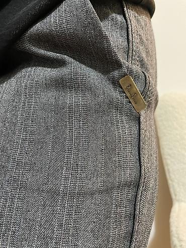 Pantalone: Ženske elegantne pantalone sive boje sa diskretnim prugama. PS…fashion — 9