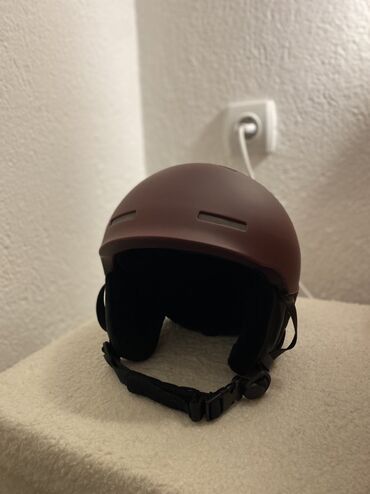 Oprema za skijanje: PROSURF Unicolor skijaška/snowboard kaciga – bordo nova, nikad nošena — 2