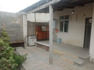 Həyət evləri və villaların satışı: Suraxanı 2 otaqlı, 44 kv. m, Orta təmir — 2