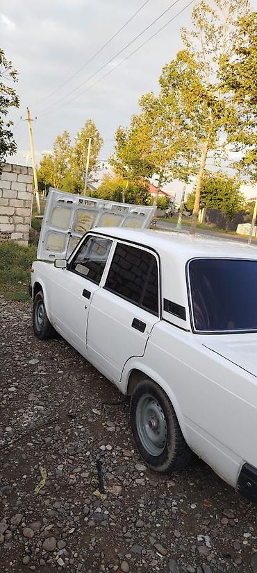 masin cesqa: VAZ (LADA) 2107: 1.7 l | 2009 il Sedan — 4