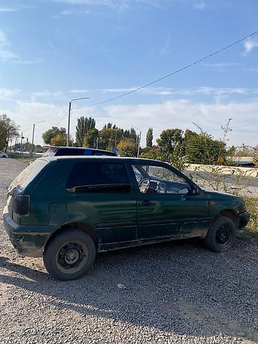 id4 pro: Volkswagen Golf: 1994 г., 1.6 л, Механика, Бензин, Хэтчбэк — 9