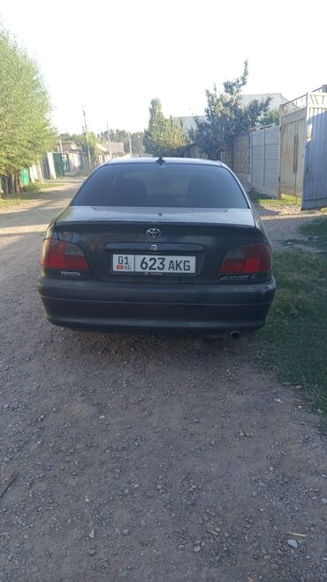 обмен на авто с доплатой: Toyota Avensis: 1998 г., 2 л, Механика, Дизель, Седан