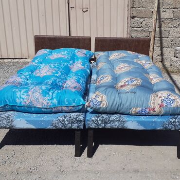 Çarpayılar: Kravat Təzə hazırları var Çatdırılma var Bir nəfərlik kravat 60 manat — 2