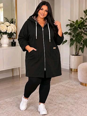 nema predaje 2: Duks/jakna za punije
2XL 3XL 4XL 5XL 6XL
Cena : 3.350 dinara — 1