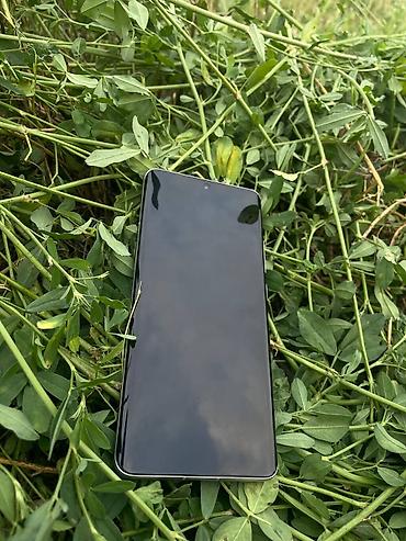 мобильный монитор: Xiaomi 12 5G — стильный флагман с мощной камерой и дисплеем AMOLED из — 3