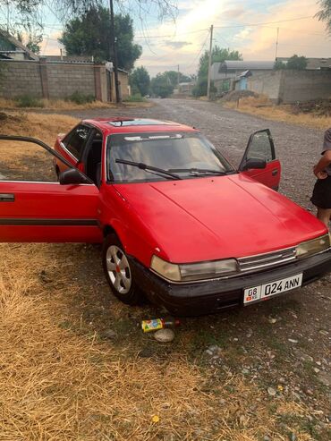 Mazda: Mazda 626: 1989 г., 2 л, Механика, Бензин, Хэтчбэк