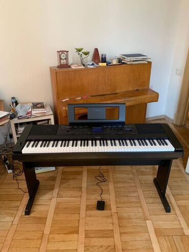 yamaha psr 2000: Piano, Yamaha, Rəqəmsal