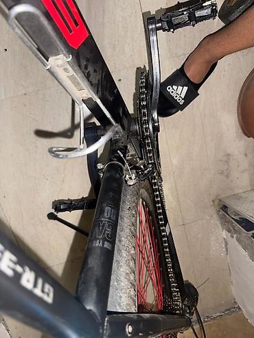 Dağ velosipedləri: BMX modelidir 28-29 modeldir az istifadə olunub,çox gözəl yanaşma — 8
