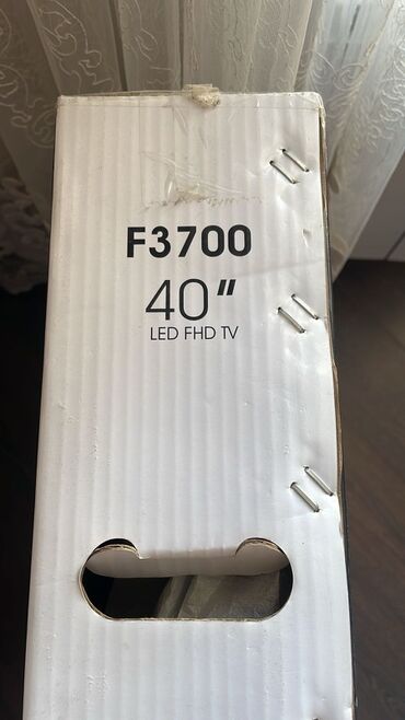 Hoffmann brendinin F3700 model 40 düymlük LED Full HD televizoru. Bu