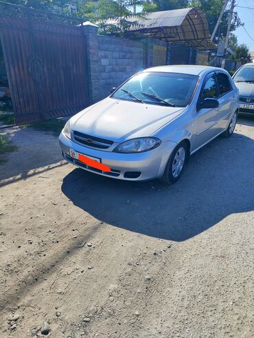 машина в бишкек: Chevrolet Lacetti: 2008 г., 1.4 л, Механика, Бензин, Хэтчбэк