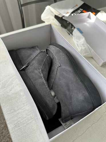 обувь мужская зима: Мужская обувь состояние новое 39 размер. Натуральная замша. Покупали