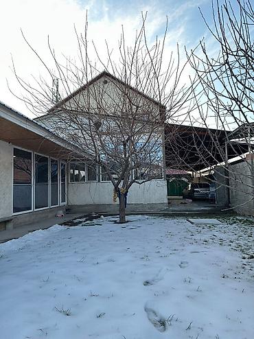 Продажа коттеджей и домов: Продается теплый двухэтажный дом с уютным участком! Все документы в — 28