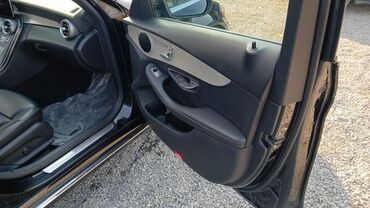 Mercedes-Benz: Mercedes-Benz C-Class: 2 l | Sedan — 9