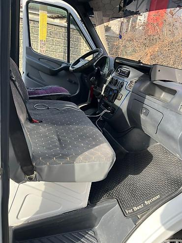 Легкий грузовой транспорт: Легкий грузовик, Mercedes-Benz, Стандарт — 8