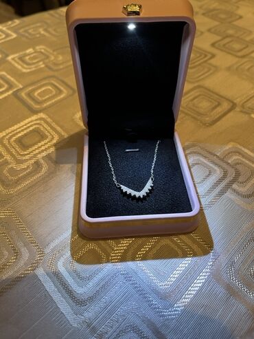 1 грамм золота цена 585 в баку: Gümüş rəngli zərif boyunbağı - Minimalist dizaynlı, incə zəncir -