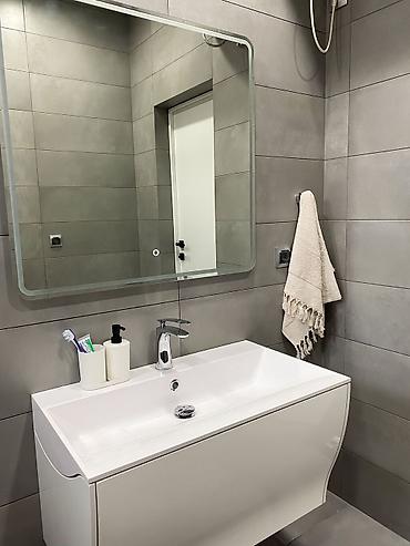 Продажа коттеджей и домов: Продается дом в селе Чон-сарыой дом расположен со стороны озера, до — 13