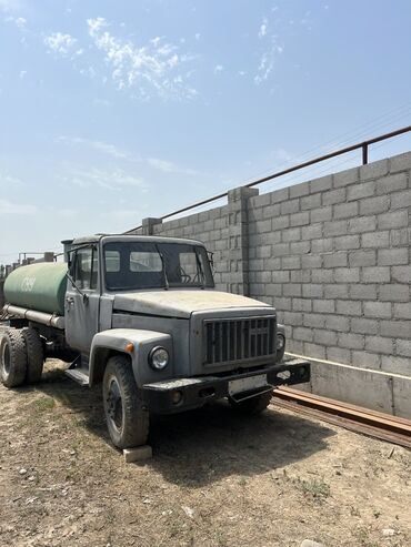 зимние шины на ниву 21214: Грузовик, ГАЗ, Б/у