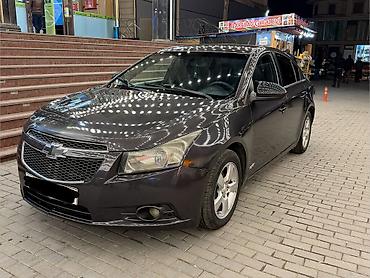 Chevrolet: Chevrolet Cruze: 1.4 l | 2014 il 329000 km Sedan — 7