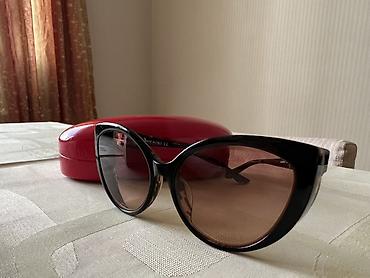 Eynəklər: Moschino markasinin gün eynəyi – cat-eye dizayn Chox az istifade — 3