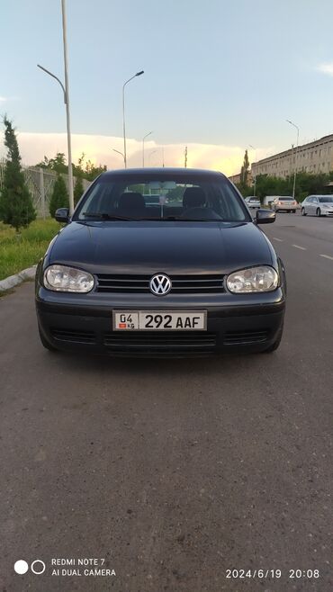 авто гольф: Volkswagen Golf: 2001 г., 1.6 л, Автомат, Бензин