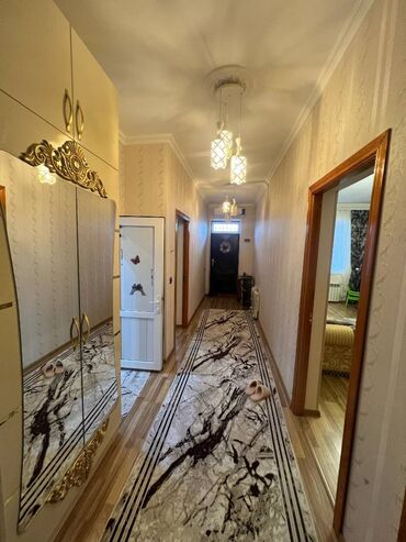 Həyət evləri və villaların satışı: Əmircan qəs. 3 otaqlı, 100 kv. m, Orta təmir — 10